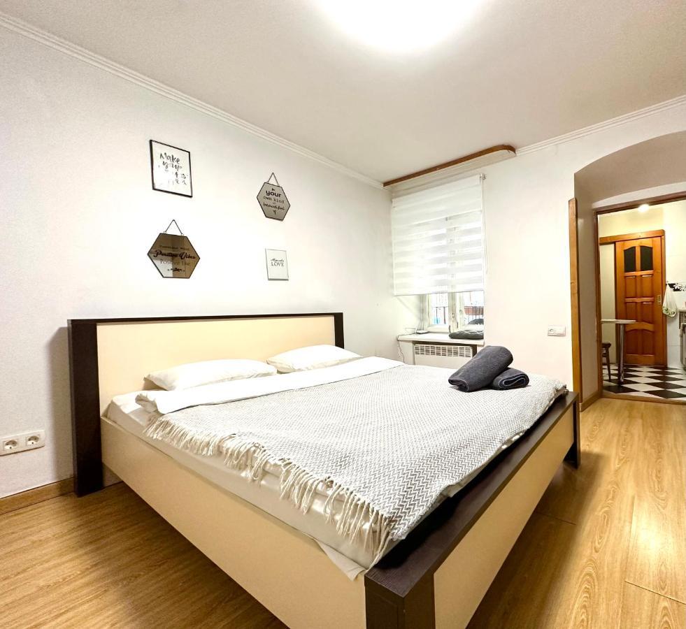 Romantic Apartments- In Historical Center Lviv Dış mekan fotoğraf